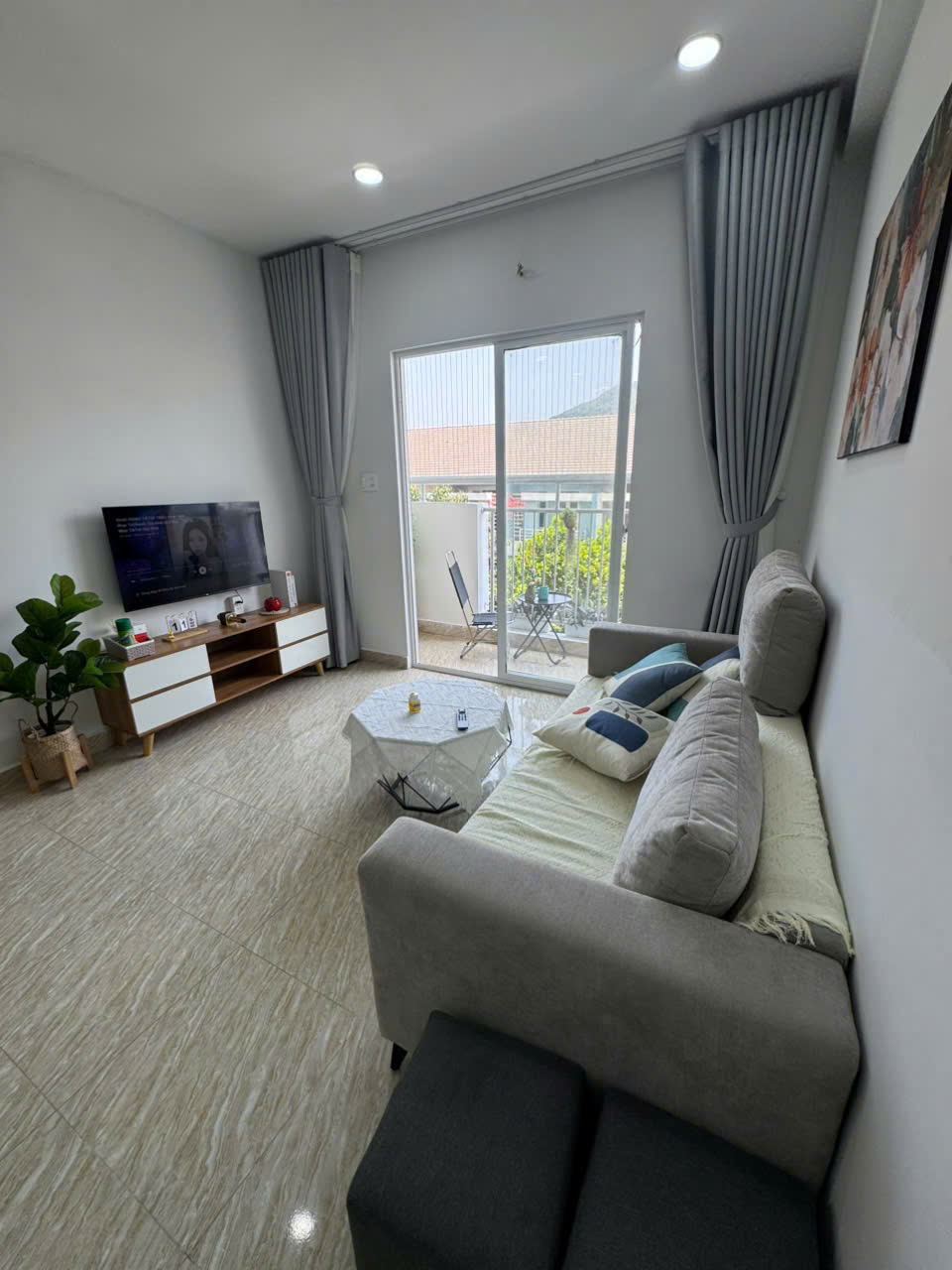 Affordable 2BR Hoang Quan Apartment for Rent in Nha Trang – Near the Beach